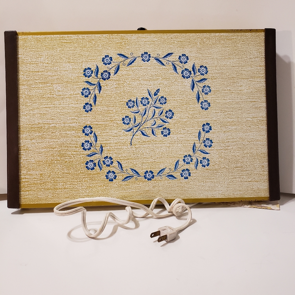 Cornflower Blue Corningware Homestead Warming Tray
